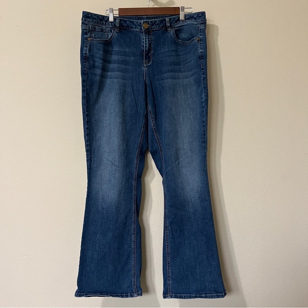 Lane Bryant Women’s Jeans Blue Size 16 R Bootcut Medium Wash Genius Fit
